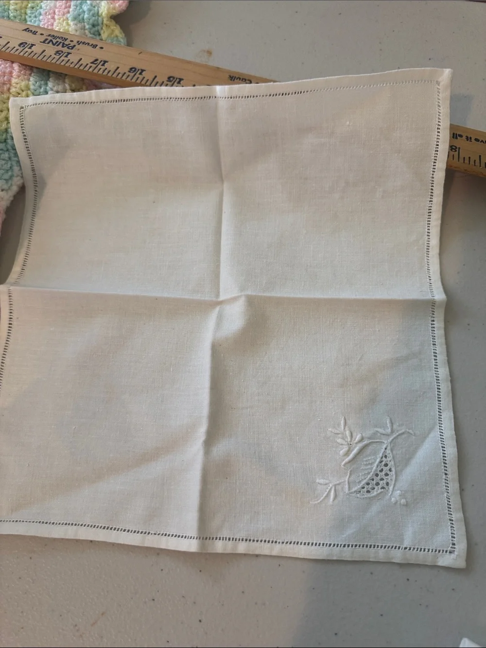 Embroidered  vintage White Linen Cocktail Napkins - Set of 4